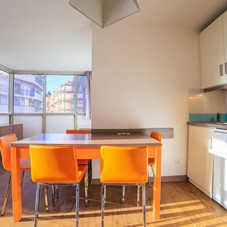 Apartamento Air Conditioned With Furnished Terrace Swimming Pool & Parking