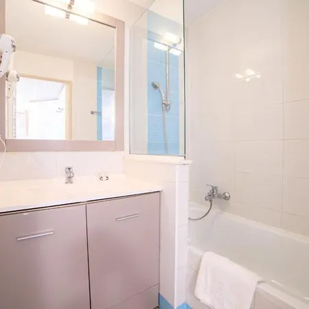 Apartamento Air Conditioned With Furnished Terrace Swimming Pool & Parking *